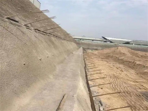 南阳河道边坡加固
